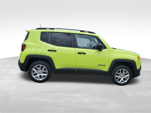 Used 2018 Jeep Renegade Sport w/ Power & Air Group AWD/4WD image 3
