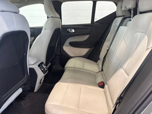 Used 2021 Volvo XC40 T5 Inscription AWD/4WD image 16