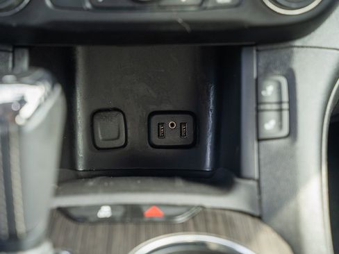 Used 2019 GMC Acadia SLT AWD/4WD image 33