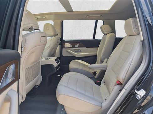 Used 2020 Mercedes-Benz GLS 450 4MATIC image 13