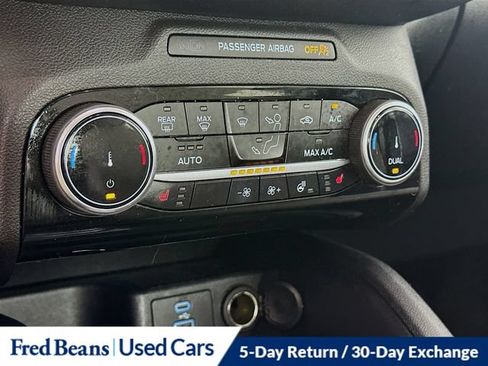 Used 2022 Ford Escape SE w/ SE Sport Appearance Package AWD/4WD image 21