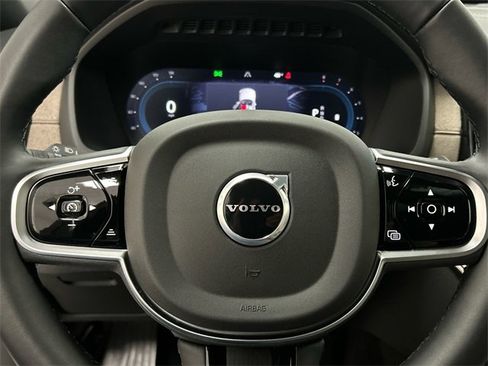 Certified 2025 Volvo XC90 B6 Plus image 12
