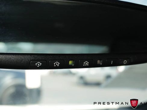 Used 2016 Nissan 370Z Coupe RWD image 25