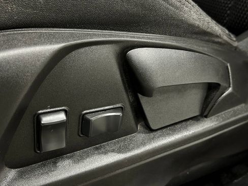 Used 2017 Chevrolet Equinox LS image 17