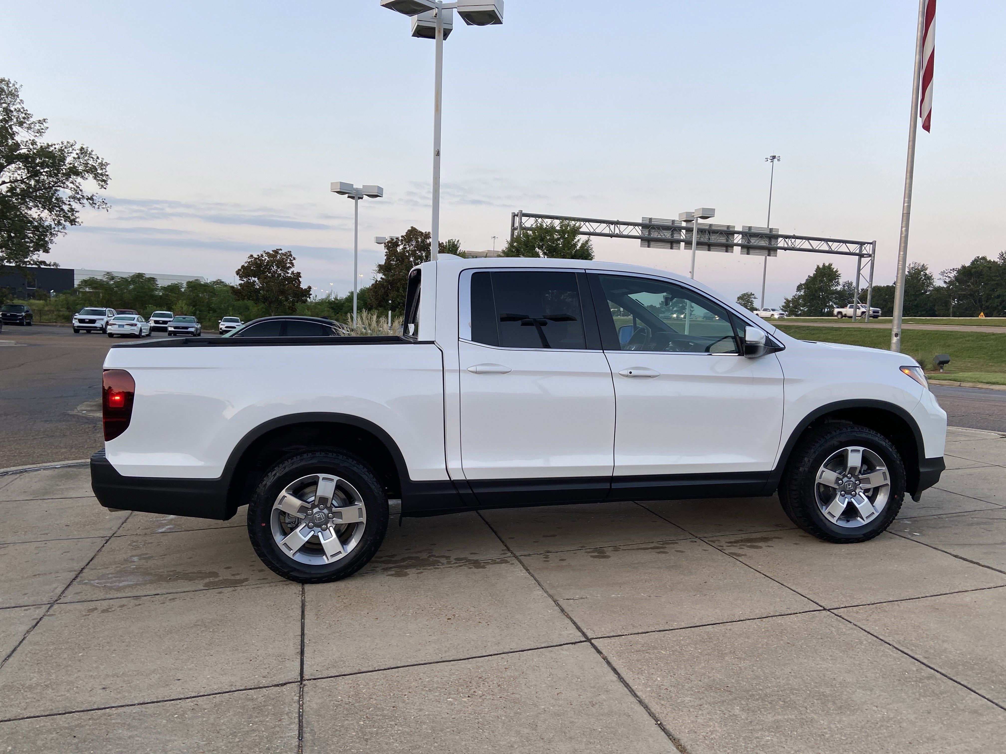 New 2026 Honda Ridgeline RTL image 11