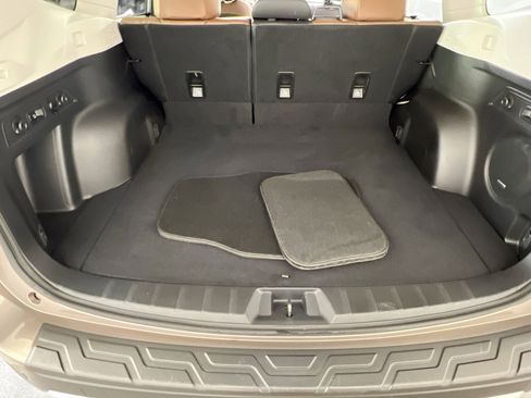 Used 2023 Subaru Forester Touring image 26