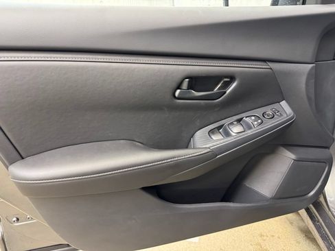 Certified 2025 Nissan Sentra S FWD image 8