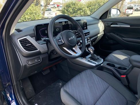 New 2026 Kia Seltos LX image 9