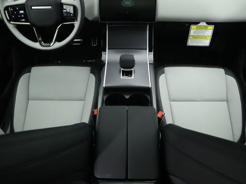 New 2026 Land Rover Range Rover Velar Dynamic SE image 17