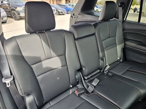 Used 2025 Honda Passport TrailSport image 23