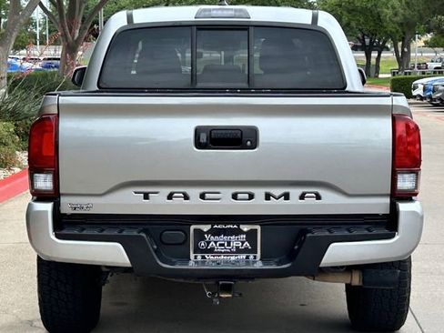Used 2022 Toyota Tacoma SR w/ SR Convenience Package image 5
