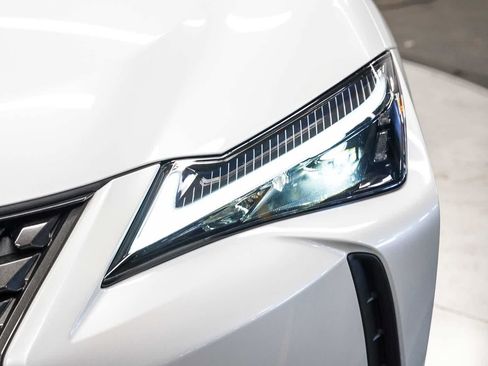 Used 2024 Lexus UX 250h FWD image 7