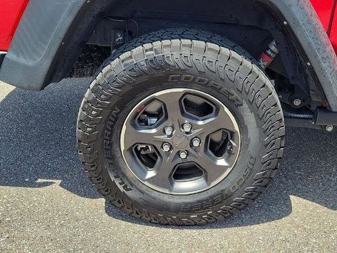 Used 2021 Jeep Gladiator Rubicon AWD/4WD image 6