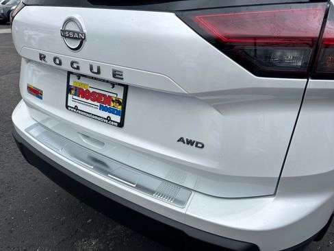 New 2026 Nissan Rogue SV AWD/4WD image 33