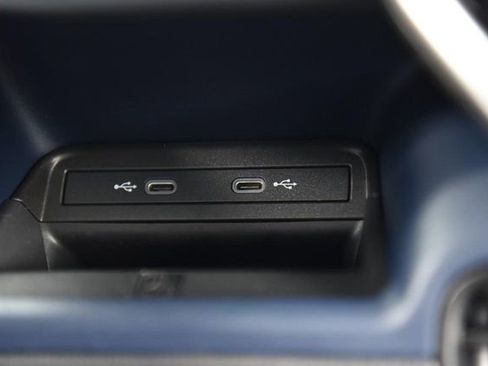 New 2025 Volkswagen ID. Buzz Pro S image 17