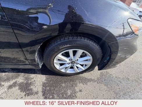 Used 2025 Toyota Camry LE image 7