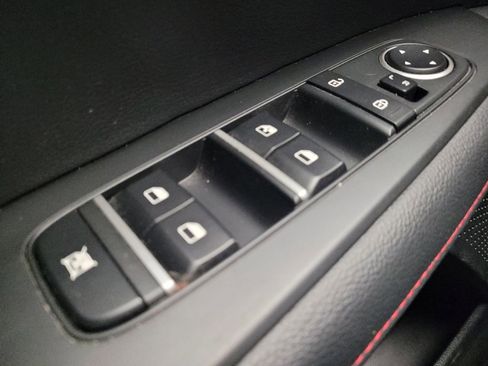 Used 2022 Kia Forte GT image 27