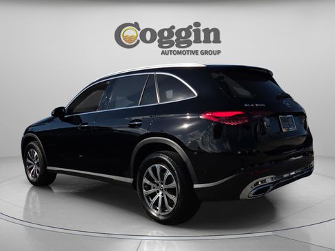 Certified 2026 Mercedes-Benz GLC 300 image 3