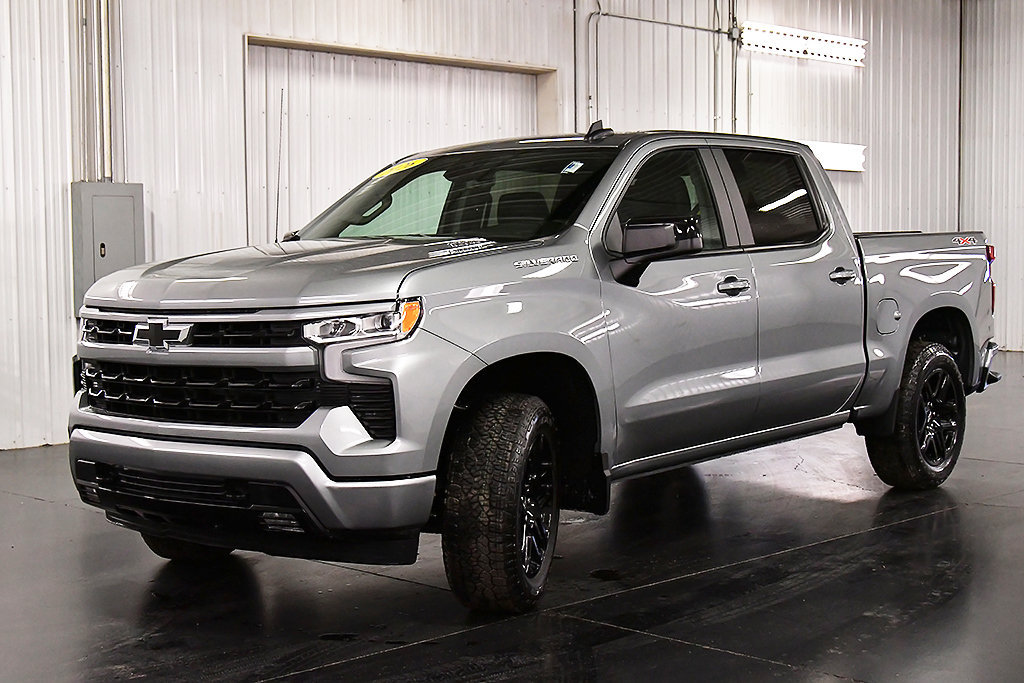 New 2026 Chevrolet Silverado 1500 RST w/ RST Select Package AWD/4WD image 3