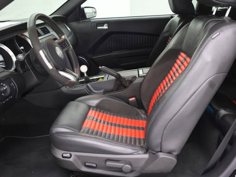 Used 2011 Ford Mustang Shelby GT500 w/ SVT Performance Pkg RWD image 8