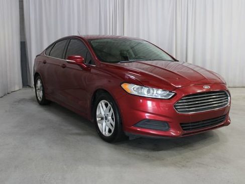 Used 2014 Ford Fusion SE FWD image 23