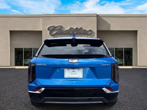 New 2025 Cadillac Optiq Luxury 2 AWD/4WD image 4