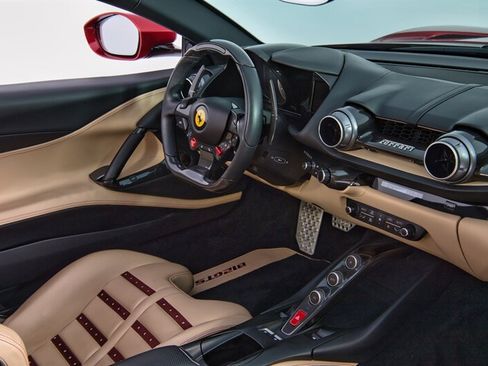 Used 2021 Ferrari 812 GTS RWD image 36