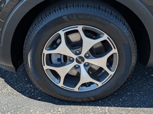 Used 2022 Kia Telluride EX AWD/4WD image 15