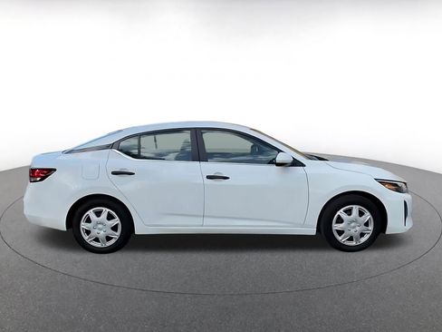 Used 2025 Nissan Sentra S image 16