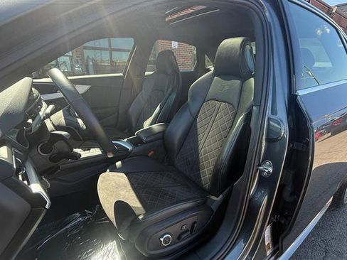 Used 2019 Audi S4 Premium w/ Convenience Package image 29