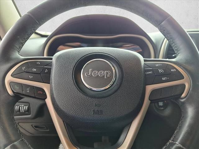 Used 2017 Jeep Cherokee High Altitude AWD/4WD image 22