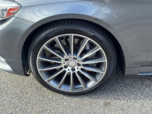 Used 2017 Mercedes-Benz S 550 Sedan image 11