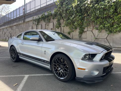 Used 2014 Ford Mustang Shelby GT500 w/ Equipment Group 821A image 6