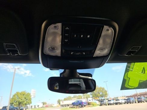 Used 2024 Dodge Durango GT image 19