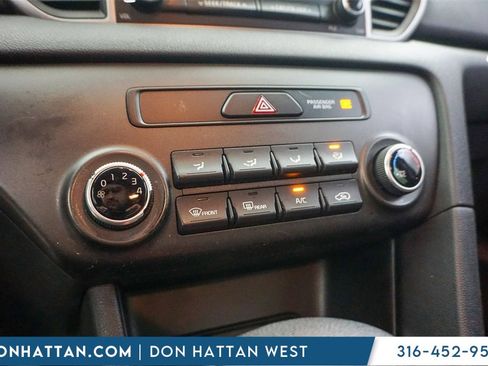 Used 2019 Kia Sportage LX image 7