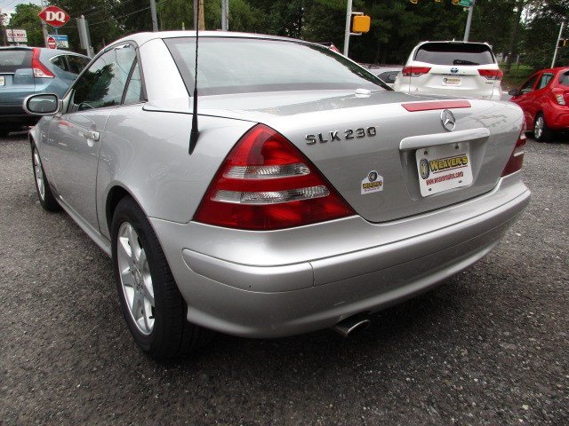 Used 2002 Mercedes-Benz SLK 230 image 11