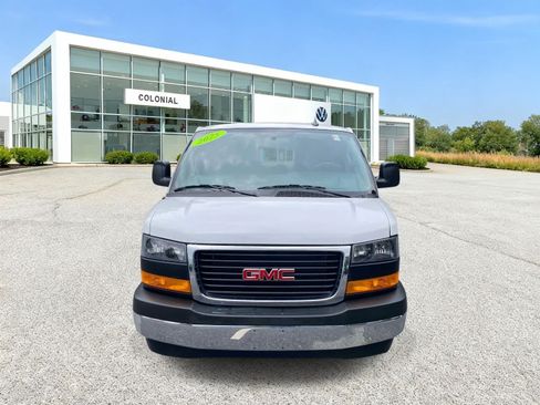 Used 2025 GMC Savana 2500 w/ Driver Convenience Package RWD image 8