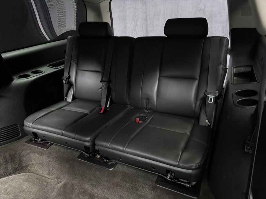 Used 2013 Cadillac Escalade ESV Luxury AWD/4WD image 36