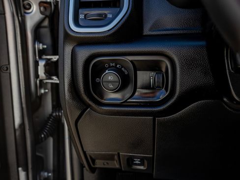 Used 2024 RAM 2500 Big Horn w/ Level 2 Equipment Group image 20