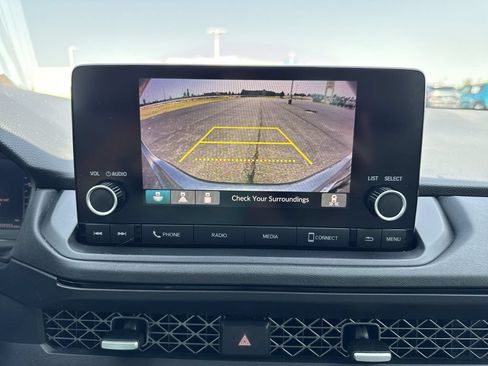 Used 2023 Honda Accord EX image 17