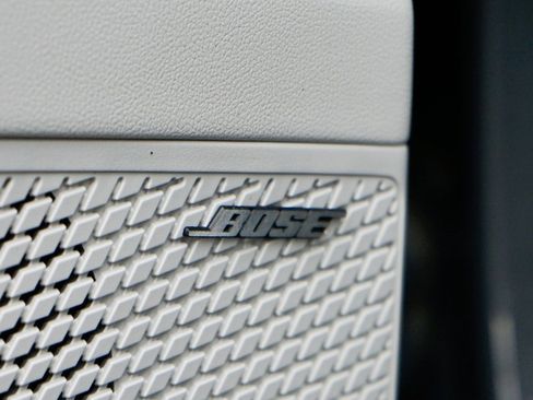 Used 2025 Hyundai Elantra Limited image 15