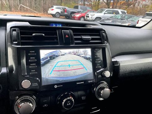 Certified 2022 Toyota 4Runner TRD Off-Road Premium image 25