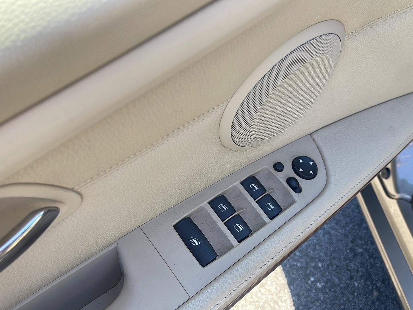 Used 2008 BMW 335i Convertible RWD image 15