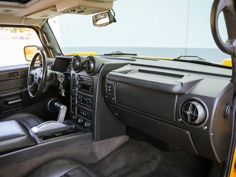 Used 2007 HUMMER H2 image 21