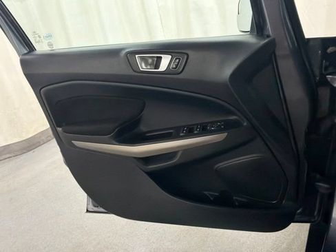 Used 2019 Ford EcoSport SE FWD image 24