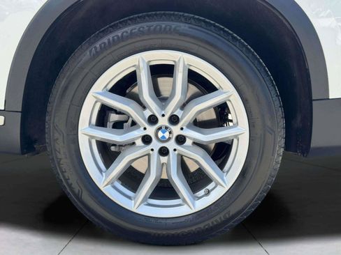 Used 2022 BMW X5 xDrive40i w/ Premium Package AWD/4WD image 77