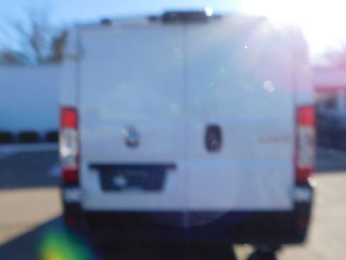 Used 2024 RAM ProMaster 3500 w/ Convenience Group image 3