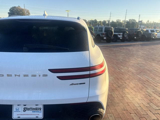 Used 2022 Genesis GV70 3.5T Sport w/ Sport Prestige Package AWD/4WD image 12