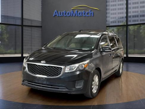 Used 2016 Kia Sedona LX w/ LX Convenience Package FWD image 3