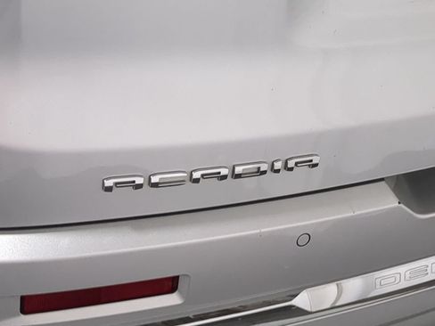 Used 2020 GMC Acadia Denali w/ Technology Package AWD/4WD image 16